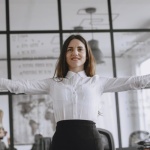 Czy praca musi dawać szczęście? Jak znaleźć równowagę między satysfakcją a codziennością zawodową