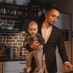 Praca a rodzina – jak znaleźć równowagę? Przewodnik dla zapracowanych rodziców